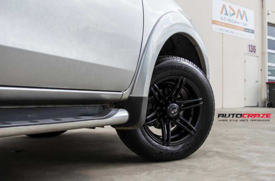 MITSUBISHI TRITON OX860 MATTE BLACK